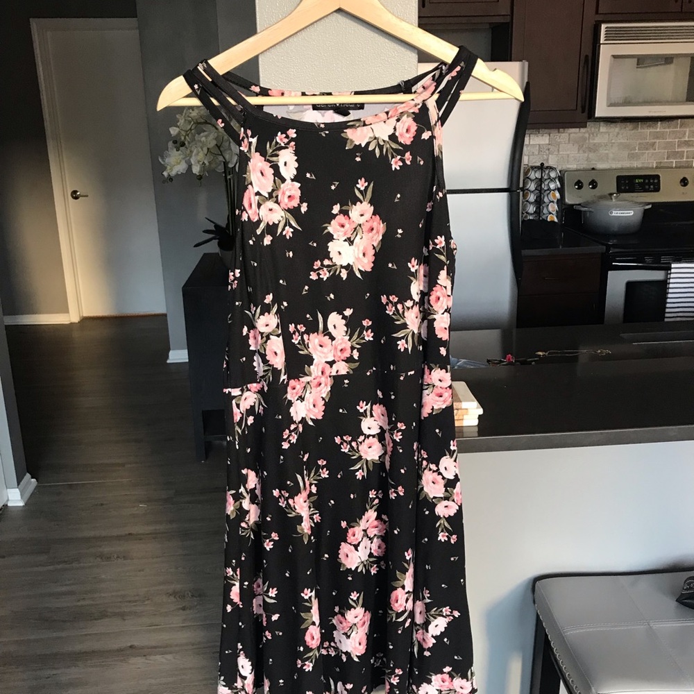 4/$25 Floral Dresses